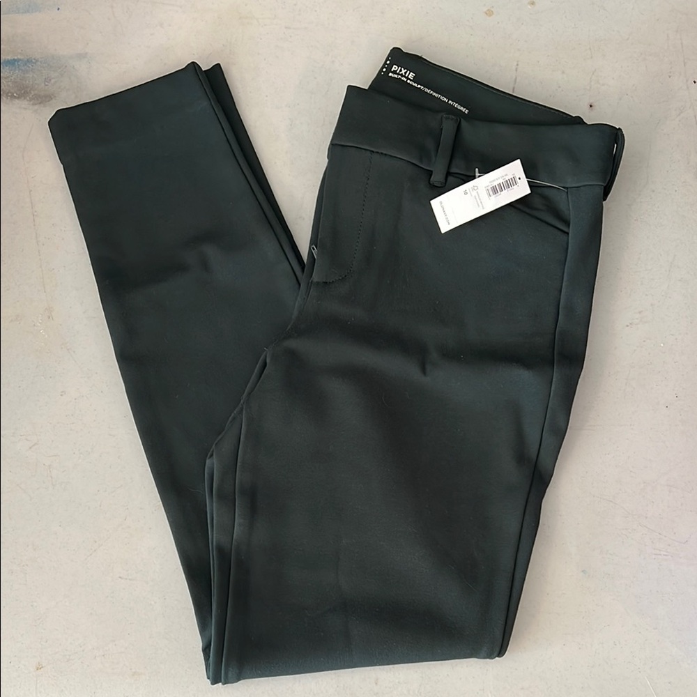 Old Navy Hunter Green Skinny Pixie Sleek Fit